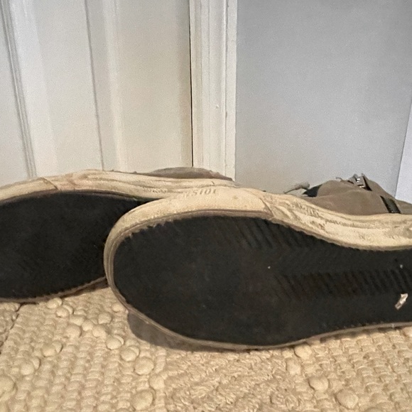 Golden Goose High Top Sneaker - Picture 4 of 4